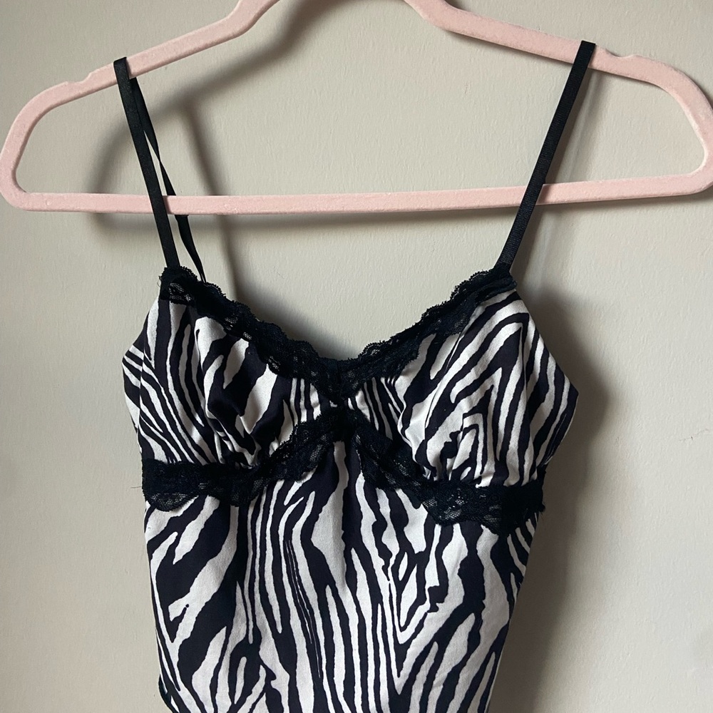 SHEIN Monochrome Zebra Camisole with Lace